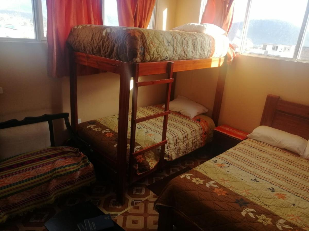 Hostal Otavalos Inn Room photo